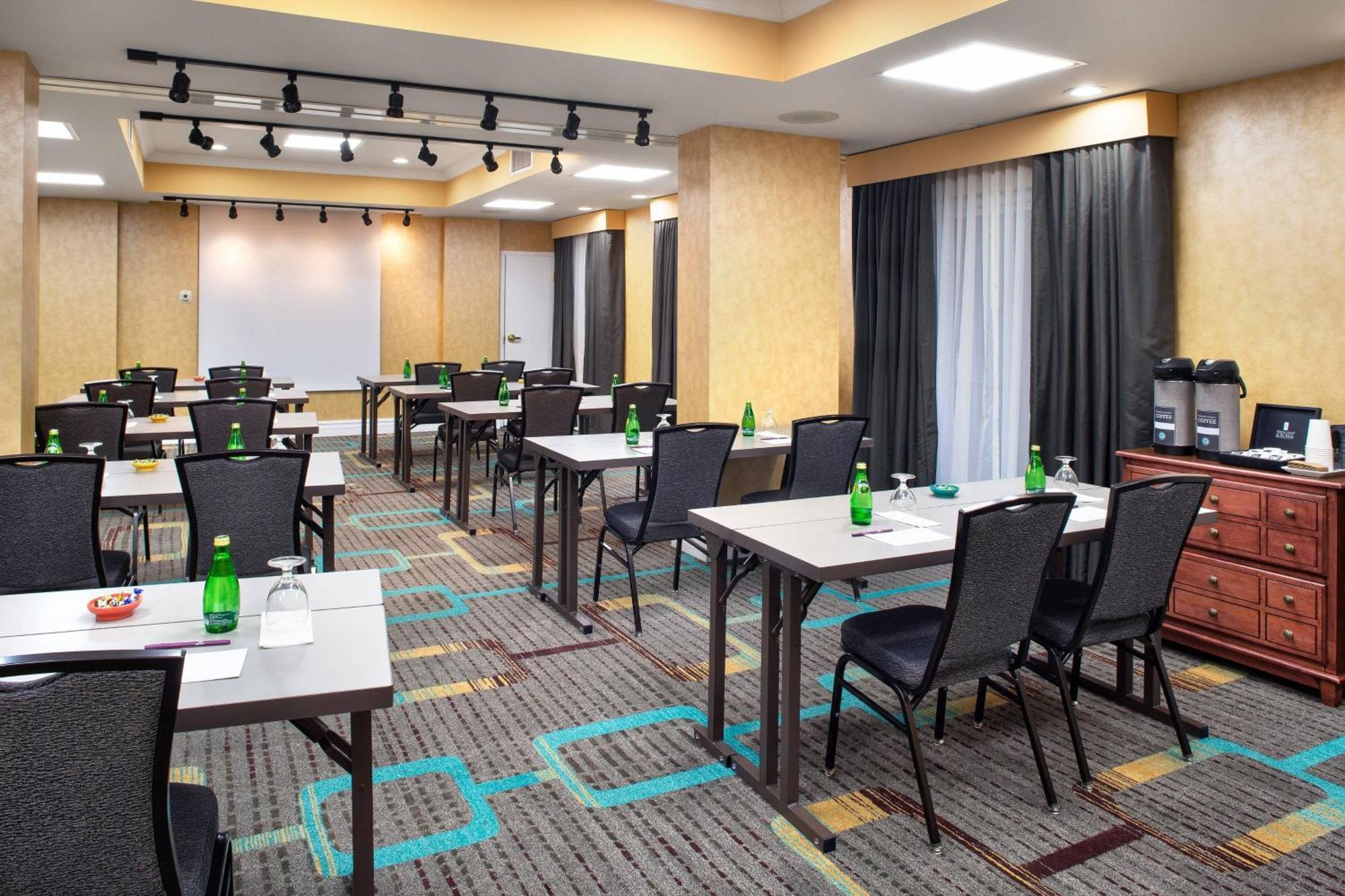 Residence Inn By Marriott Halifax Downtown Экстерьер фото